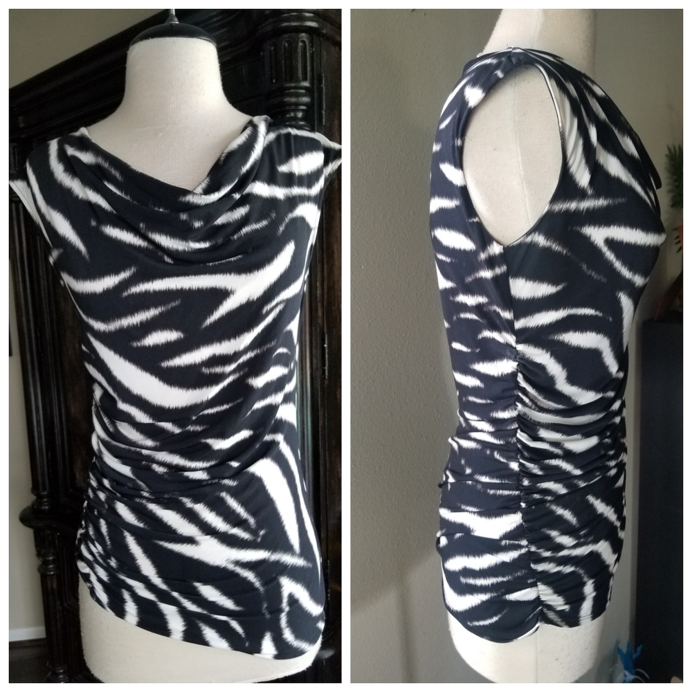 VINCE CAMUTO Blouse